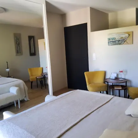 D Hotes - La De Charlotte Bed & Breakfast Bidart