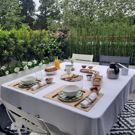 Bed & Breakfast D Hotes - La De Charlotte